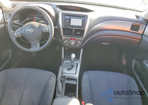 2011 Subaru Forester 2.5X Premium z USA, uszkodzony, nr VIN JF2SHADC3BH717543